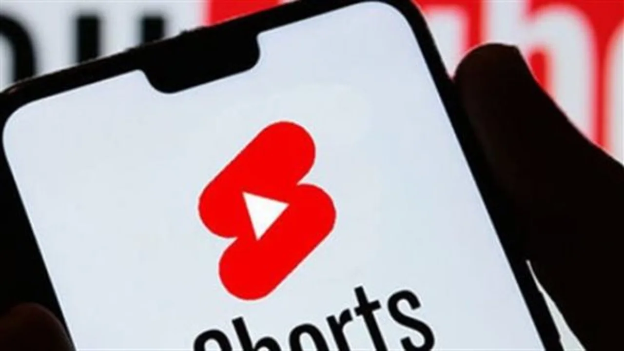 أدوات حماية جديدة.. كيف تؤمن حساب طفلك على يوتيوب من المحتوى المشبوه؟